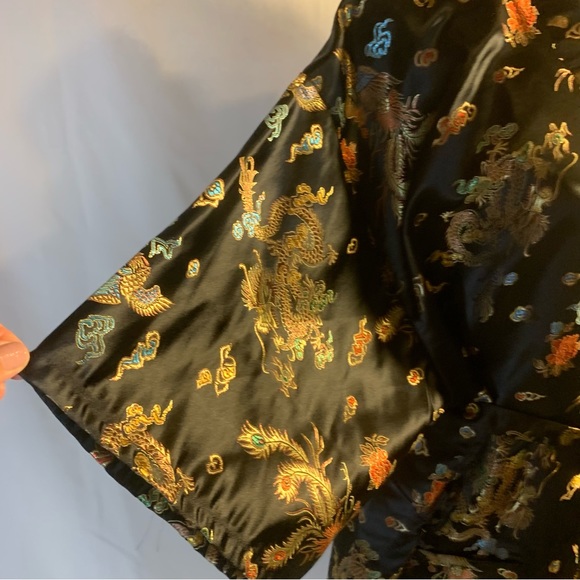 Lotus Black Kimono Full Length Robe with Pockets and Waist Tie - Picture 6 of 14